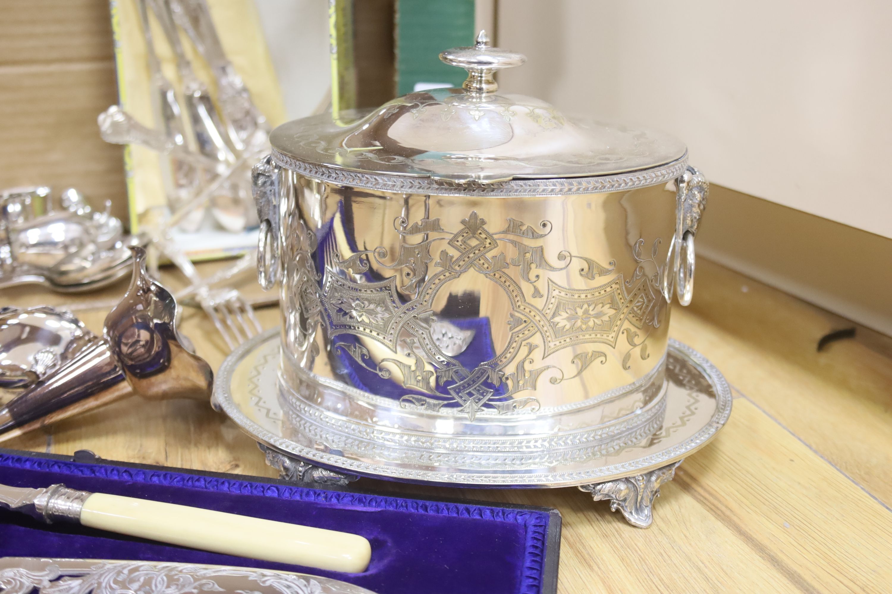 A quantity of Victorian and later silver plated items